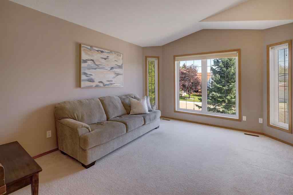 MLS® A2251673 - 37 Chinook Crescent  in NONE Beiseker, Residential