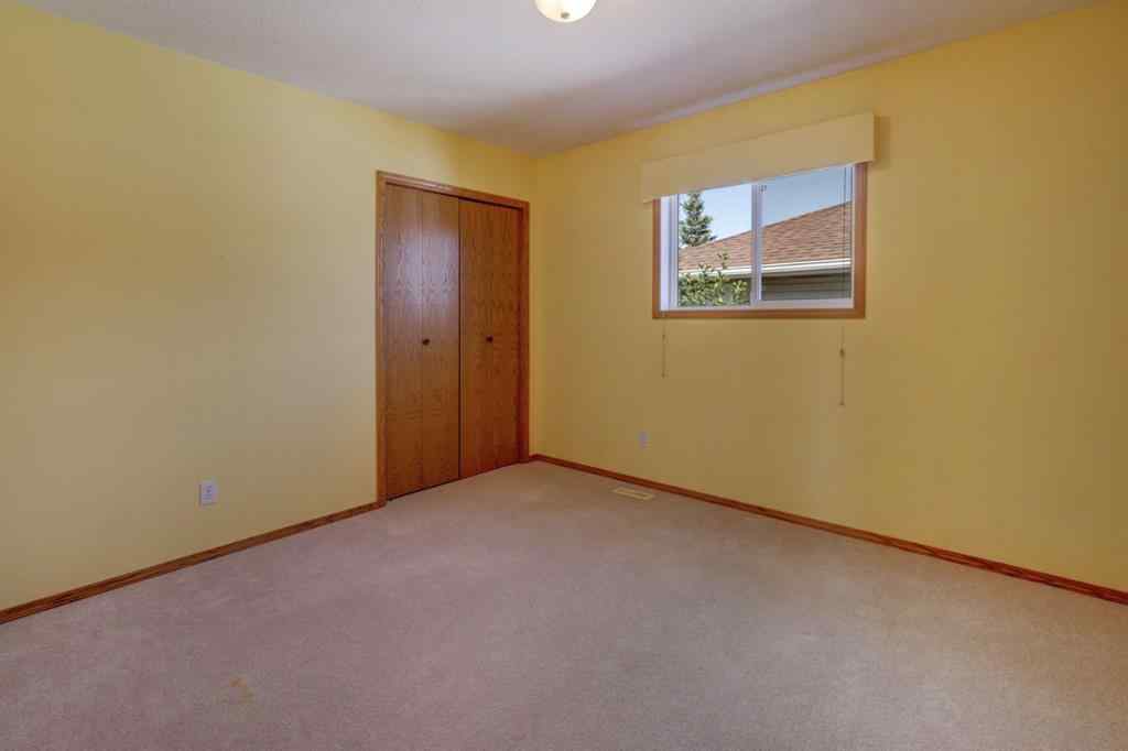 MLS® A2251673 - 37 Chinook Crescent  in NONE Beiseker, Residential
