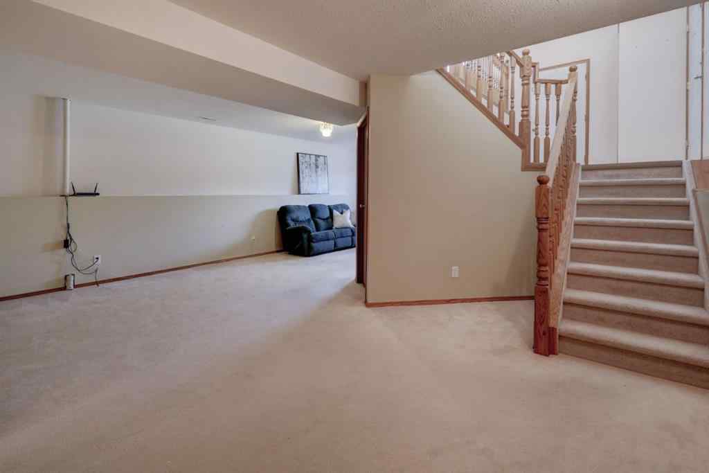 MLS® A2251673 - 37 Chinook Crescent  in NONE Beiseker, Residential