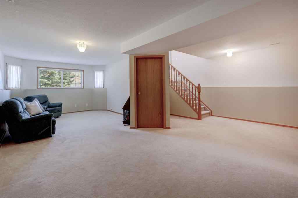 MLS® A2251673 - 37 Chinook Crescent  in NONE Beiseker, Residential