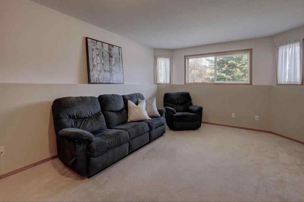 MLS® A2251673 - 37 Chinook Crescent  in NONE Beiseker, Residential