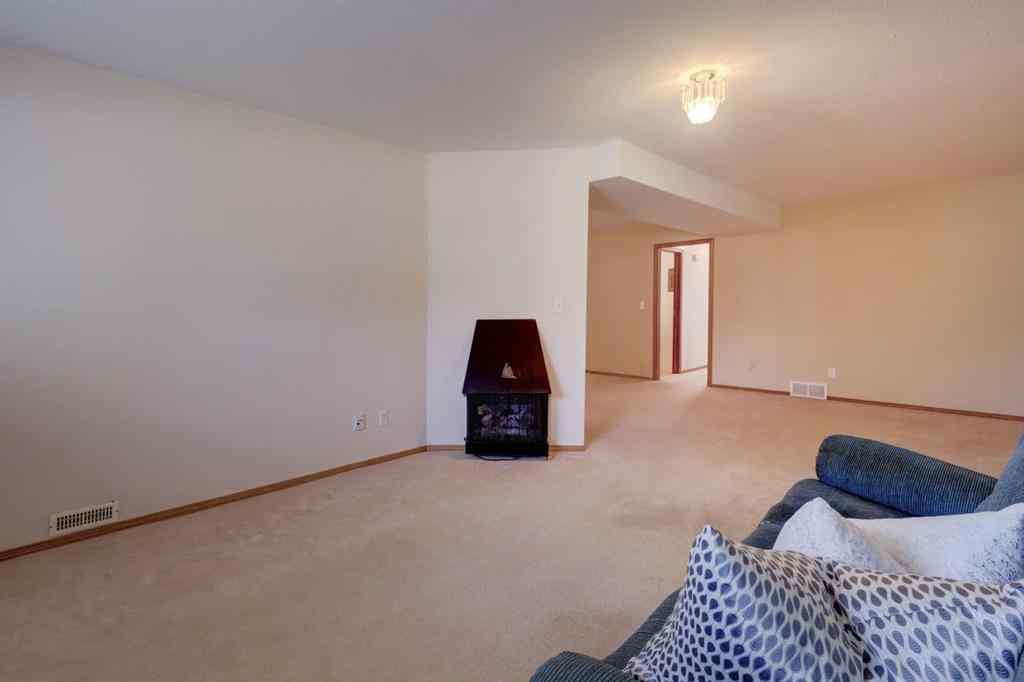 MLS® A2251673 - 37 Chinook Crescent  in NONE Beiseker, Residential