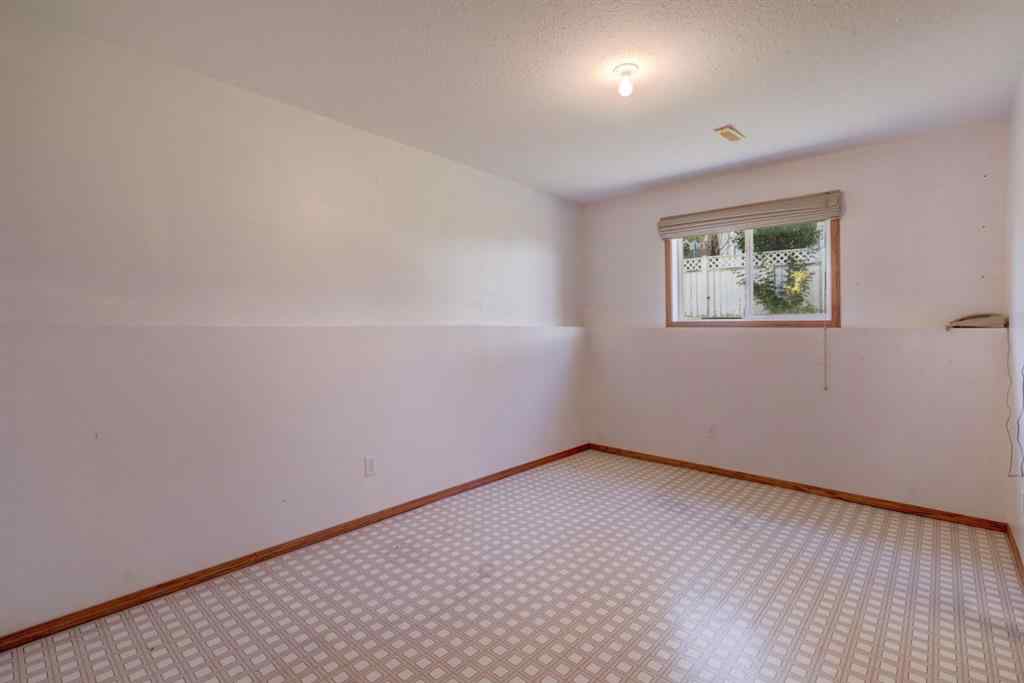 MLS® A2251673 - 37 Chinook Crescent  in NONE Beiseker, Residential