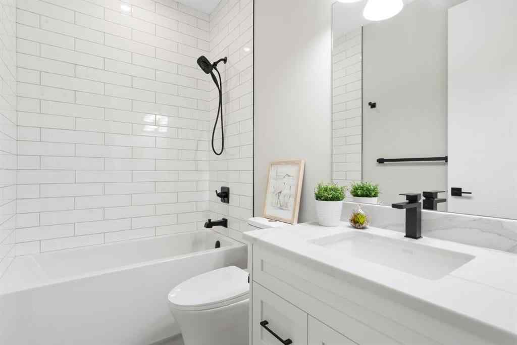 MLS® A2251689 - 2414 35 Street SW in Killarney/Glengarry Calgary, Residential