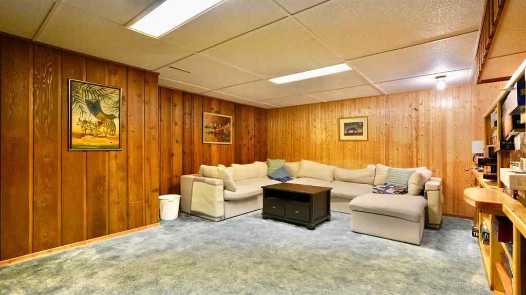 MLS® A2251690 - 11113 103 Street  in South End Peace River, Residential