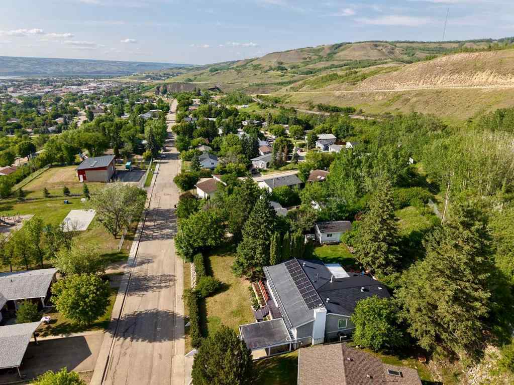 MLS® A2251690 - 11113 103 Street  in South End Peace River, Residential