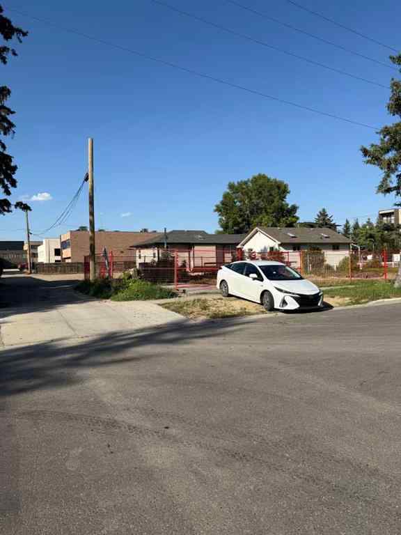 MLS® A2251692 - 4602 48 Avenue  in Downtown Red Deer Red Deer, Commercial
