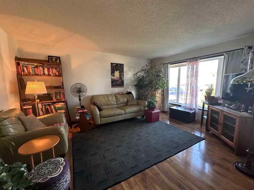 MLS® A2251693 - 9408 93   in Lac La Biche Lac La Biche, Residential