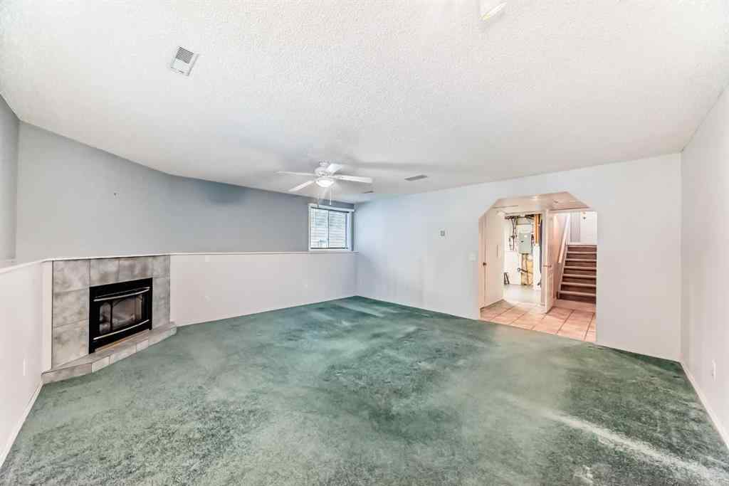 MLS® A2251696 - 33 Thorndale Close SE in Thorburn Airdrie, Residential