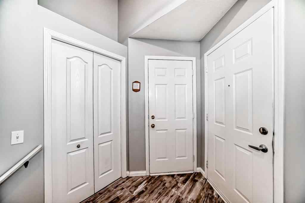 MLS® A2251696 - 33 Thorndale Close SE in Thorburn Airdrie, Residential