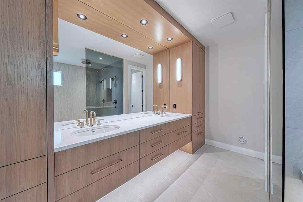 MLS® A2251697 - 5944 Bow Crescent NW in Bowness Calgary, Residential
