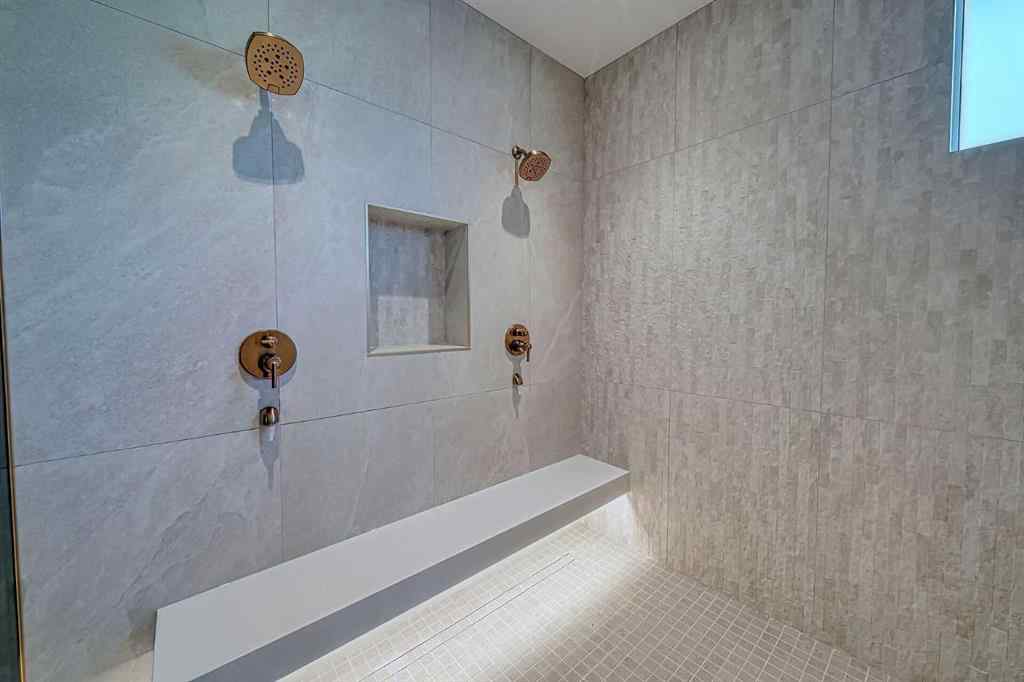 MLS® A2251697 - 5944 Bow Crescent NW in Bowness Calgary, Residential