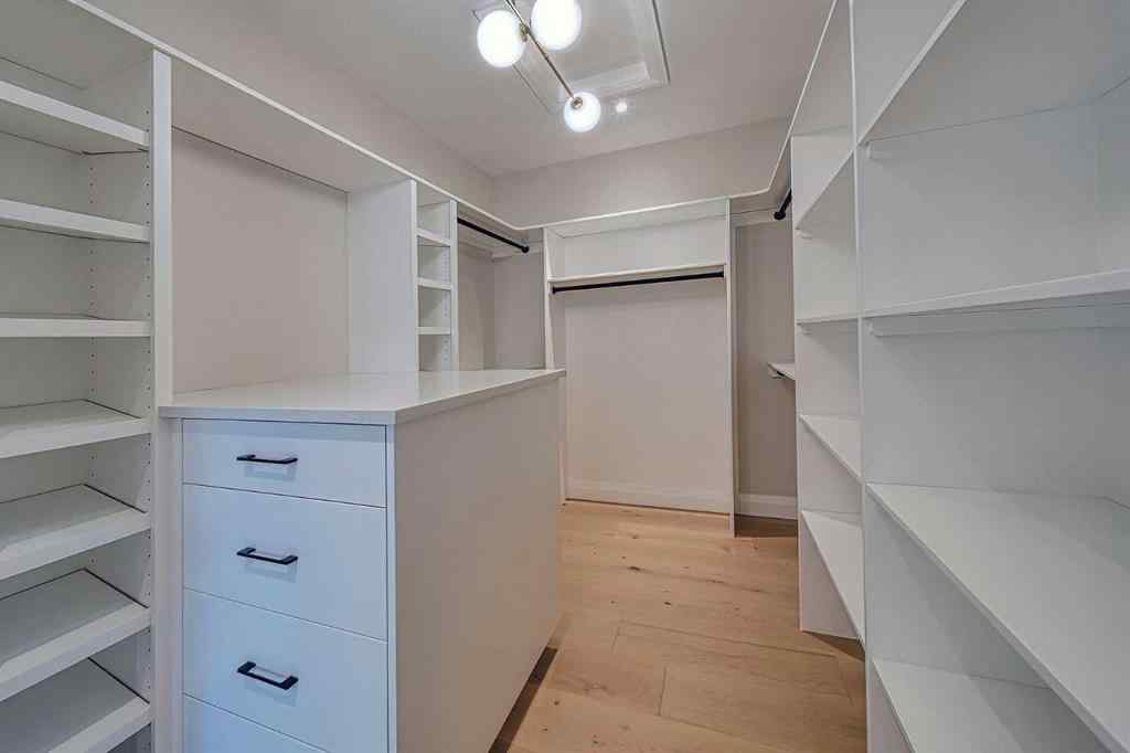 MLS® A2251697 - 5944 Bow Crescent NW in Bowness Calgary, Residential