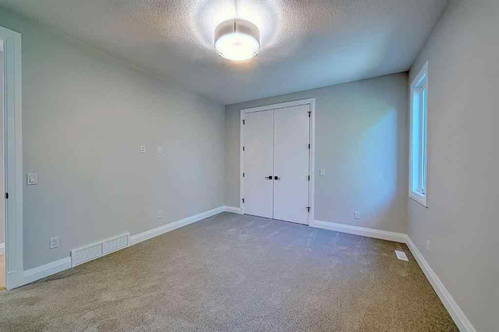 MLS® A2251697 - 5944 Bow Crescent NW in Bowness Calgary, Residential