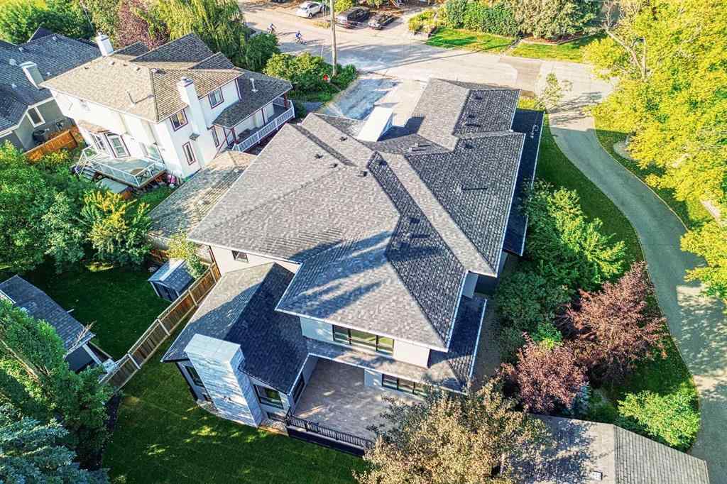 MLS® A2251697 - 5944 Bow Crescent NW in Bowness Calgary, Residential