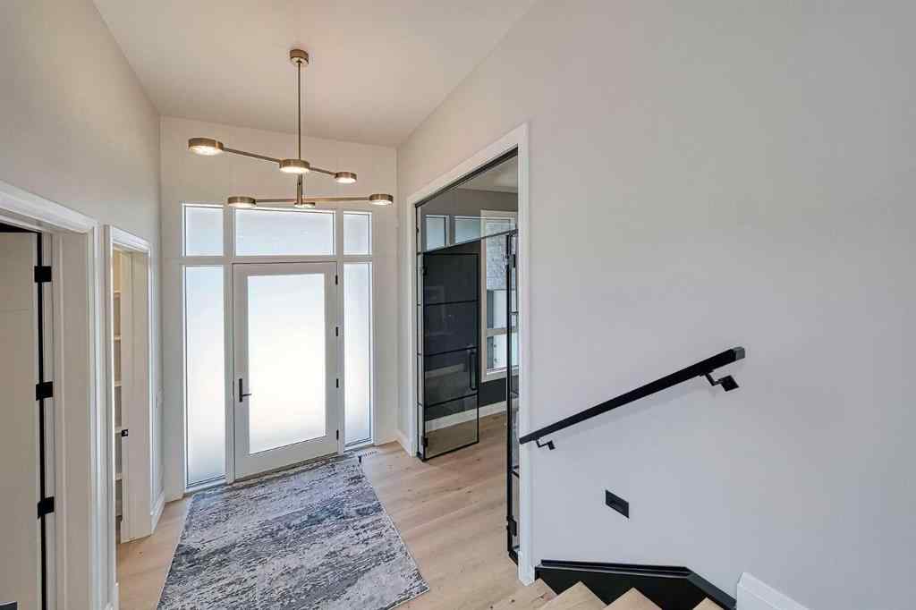 MLS® A2251697 - 5944 Bow Crescent NW in Bowness Calgary, Residential