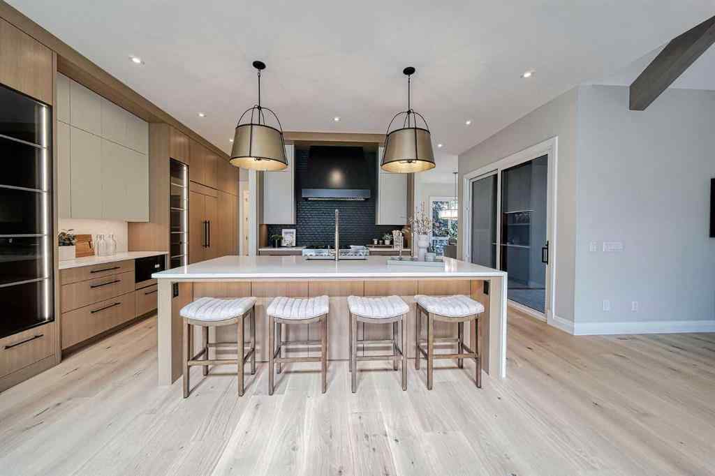 MLS® A2251697 - 5944 Bow Crescent NW in Bowness Calgary, Residential