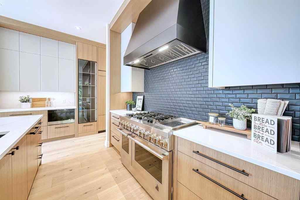 MLS® A2251697 - 5944 Bow Crescent NW in Bowness Calgary, Residential