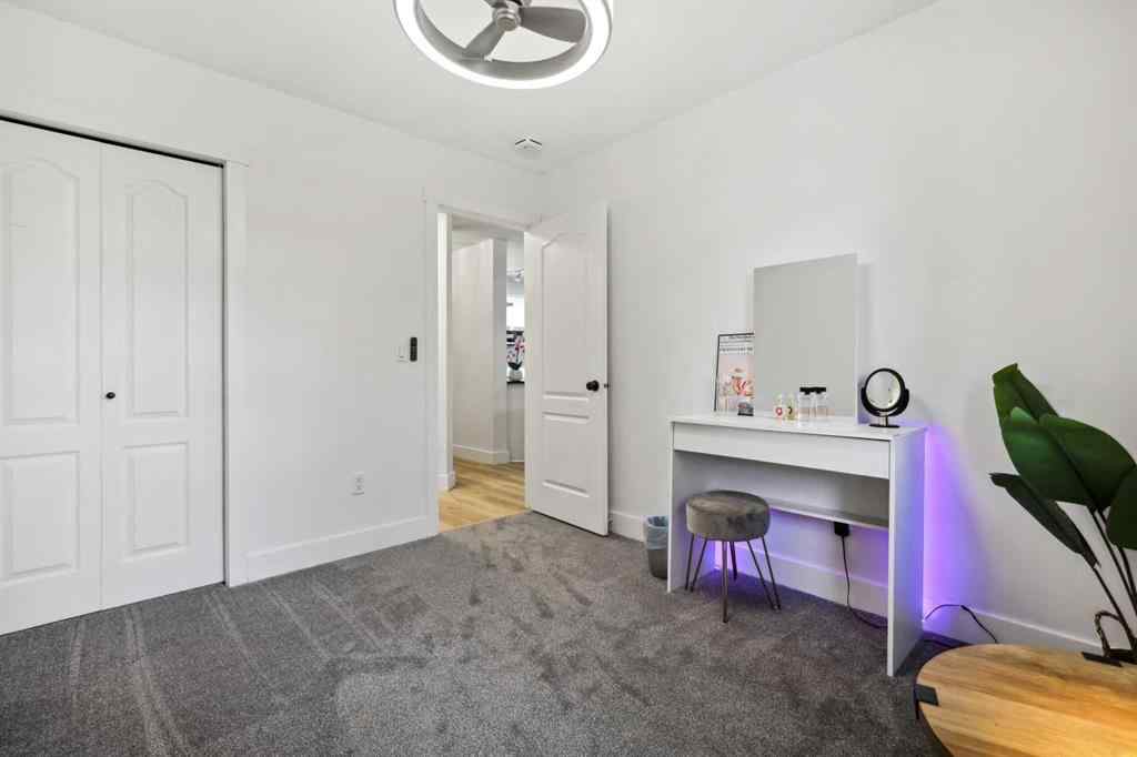 MLS® A2251699 - Unit #210 10 Sierra Morena Mews SW in Signal Hill Calgary, Residential