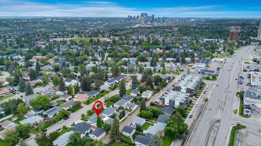 MLS® A2251701 - 17 Windermere Road SW in Wildwood Calgary, Residential