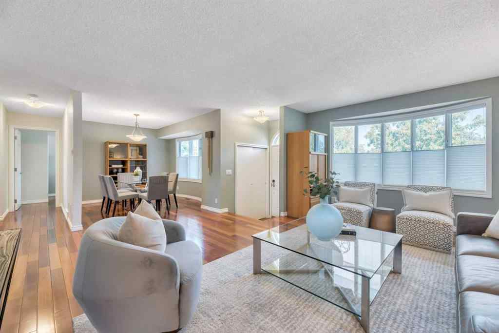 MLS® A2251701 - 17 Windermere Road SW in Wildwood Calgary, Residential