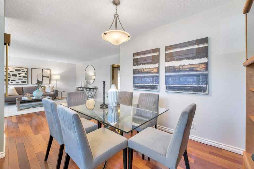MLS® A2251701 - 17 Windermere Road SW in Wildwood Calgary, Residential
