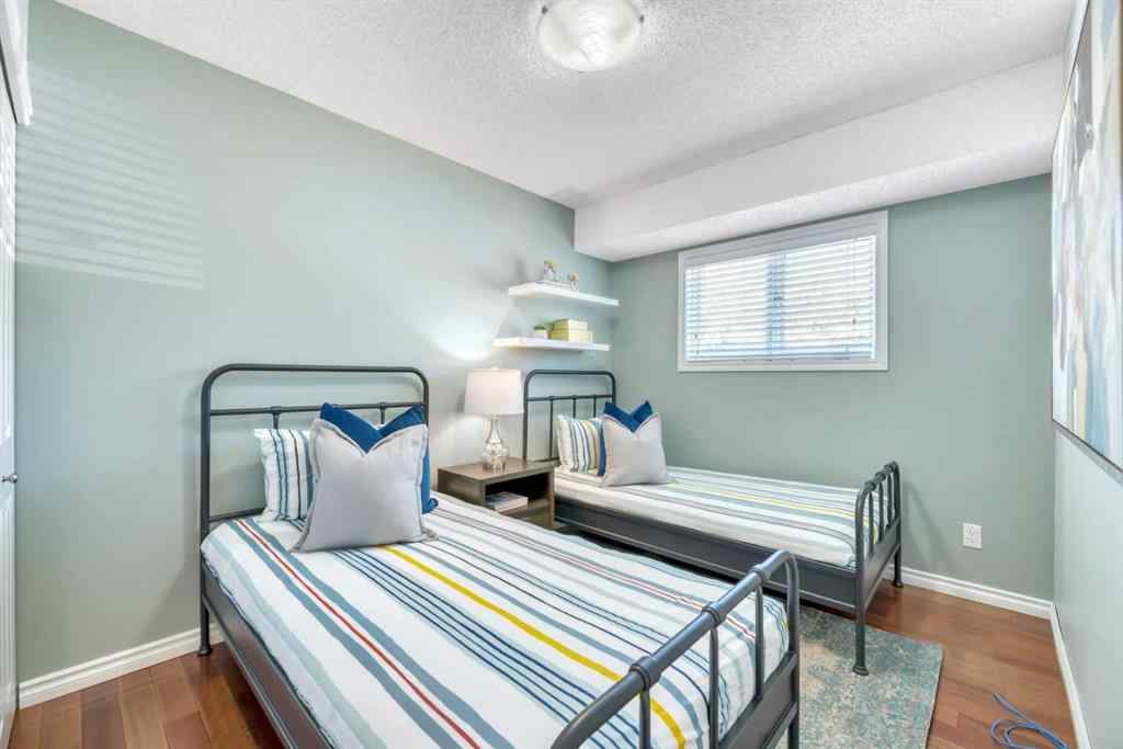 MLS® A2251701 - 17 Windermere Road SW in Wildwood Calgary, Residential