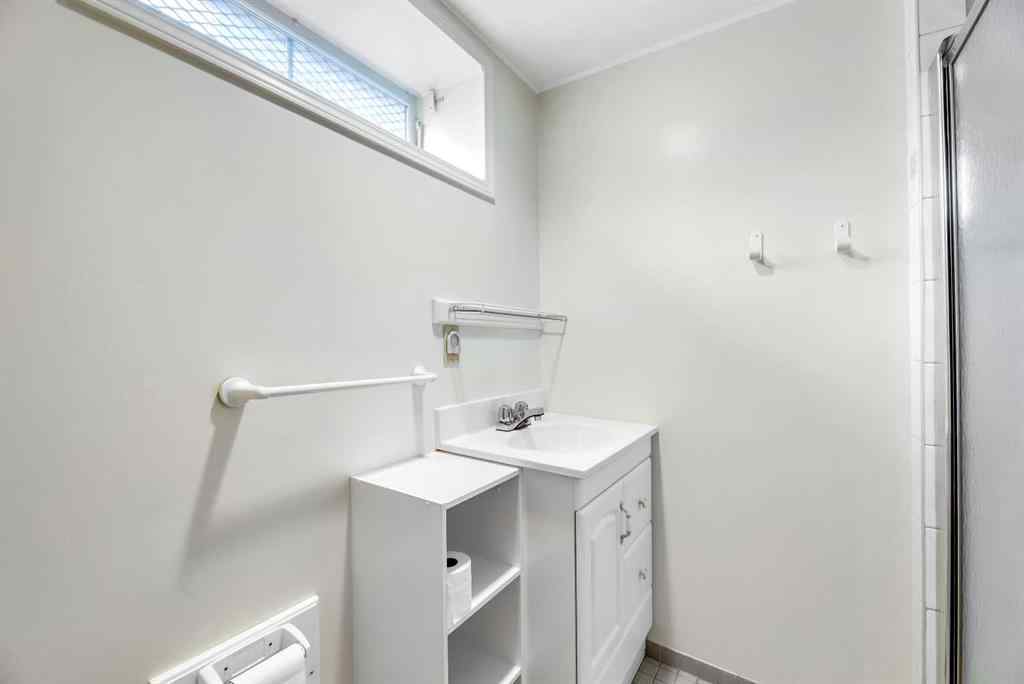 MLS® A2251701 - 17 Windermere Road SW in Wildwood Calgary, Residential