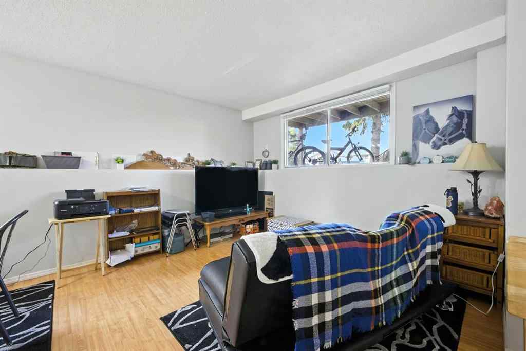 MLS® A2251702 - 4809 52 Street  in NONE Olds, Multi-Family