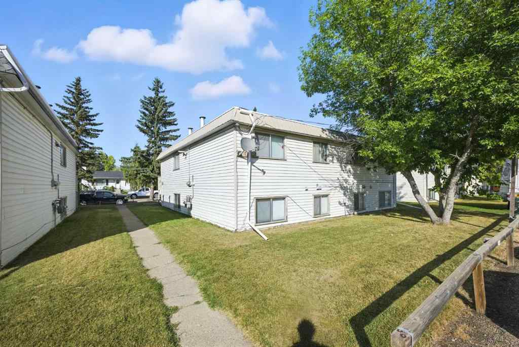MLS® A2251702 - 4809 52 Street  in NONE Olds, Multi-Family