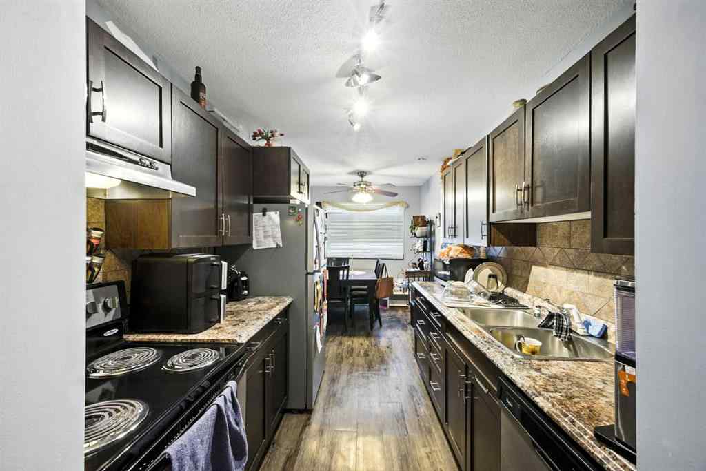 MLS® A2251702 - 4809 52 Street  in NONE Olds, Multi-Family