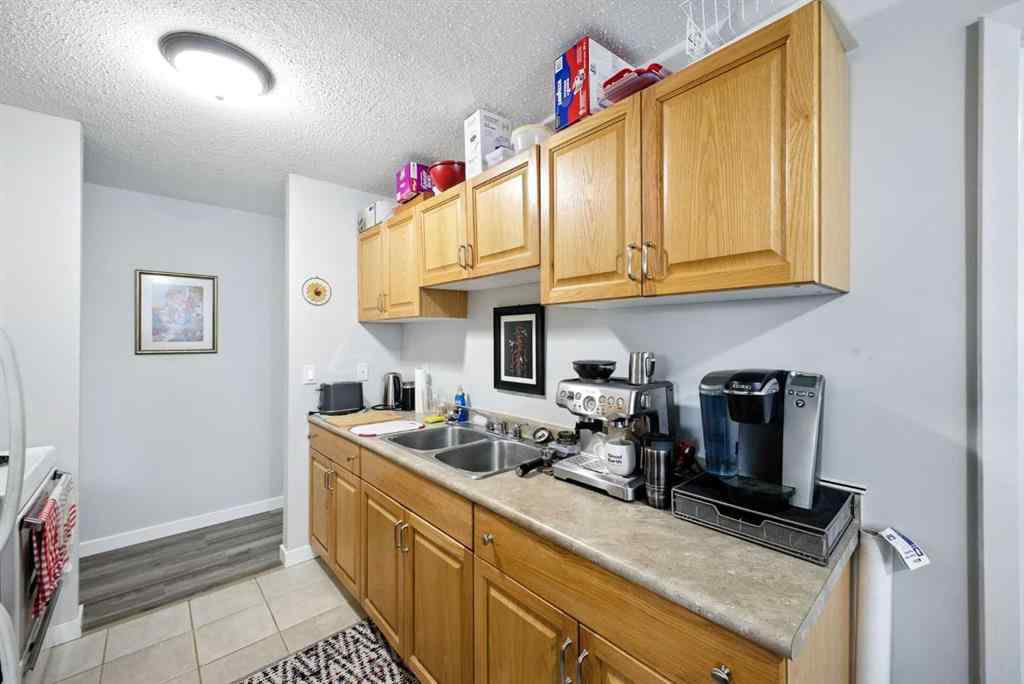 MLS® A2251704 - 4817 52 Street  in NONE Olds, Multi-Family