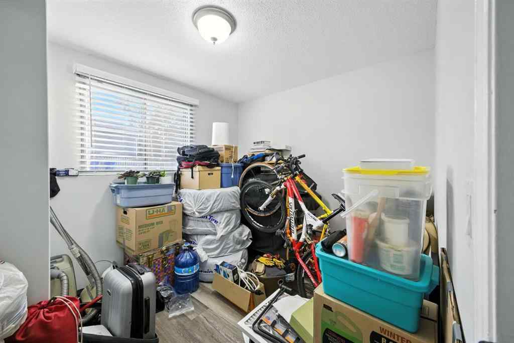 MLS® A2251704 - 4817 52 Street  in NONE Olds, Multi-Family