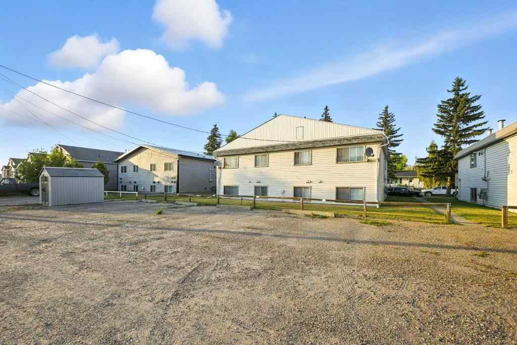 MLS® A2251704 - 4817 52 Street  in NONE Olds, Multi-Family