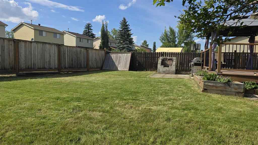 MLS® A2251705 - 32 Erin Mount Crescent SE in Erin Woods Calgary, Residential