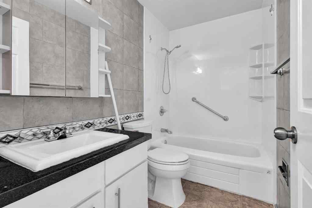 MLS® A2251705 - 32 Erin Mount Crescent SE in Erin Woods Calgary, Residential