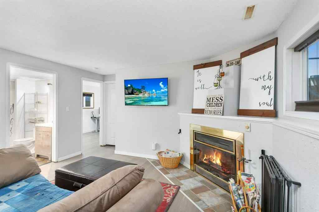 MLS® A2251708 - 14 Harper Drive  in Hewlett Park Sylvan Lake, Residential