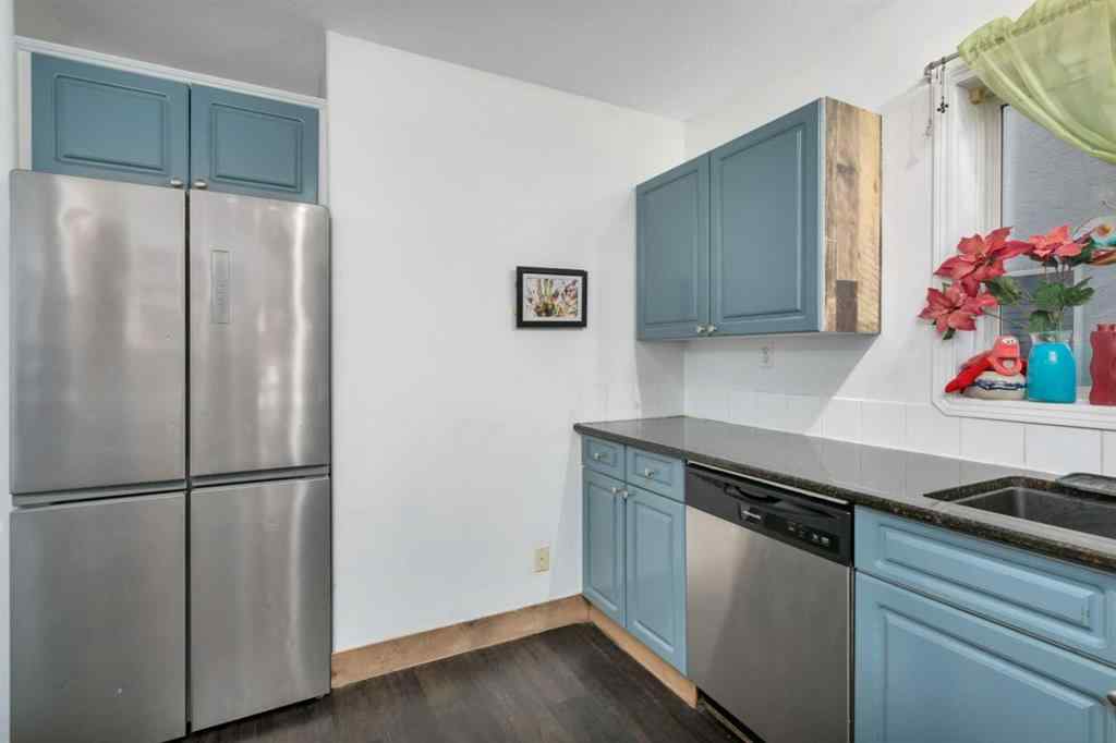 MLS® A2251708 - 14 Harper Drive  in Hewlett Park Sylvan Lake, Residential