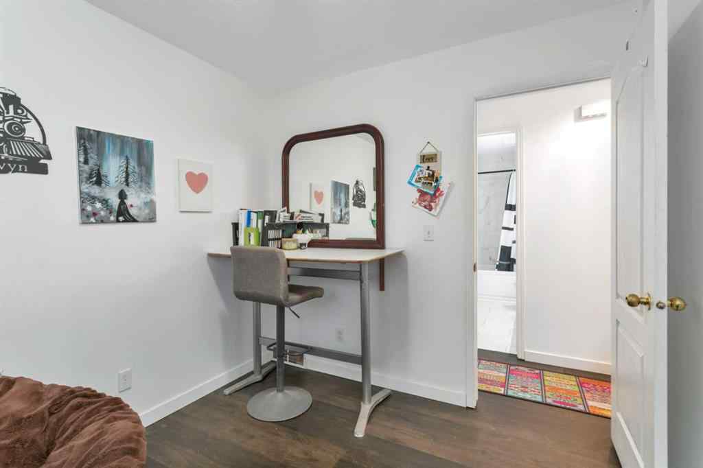 MLS® A2251708 - 14 Harper Drive  in Hewlett Park Sylvan Lake, Residential
