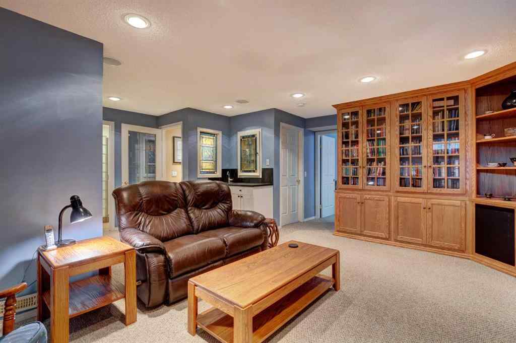 MLS® A2251723 - 23 Sierra Nevada Way SW in Signal Hill Calgary, Residential