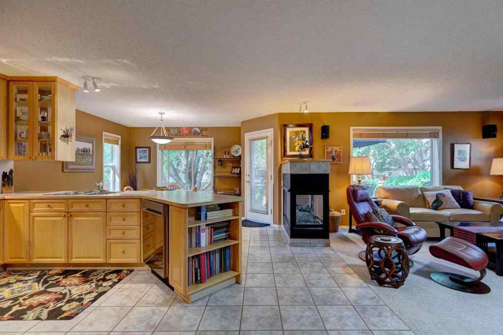 MLS® A2251723 - 23 Sierra Nevada Way SW in Signal Hill Calgary, Residential