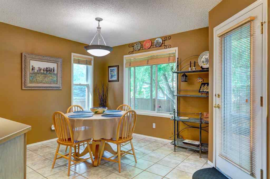 MLS® A2251723 - 23 Sierra Nevada Way SW in Signal Hill Calgary, Residential