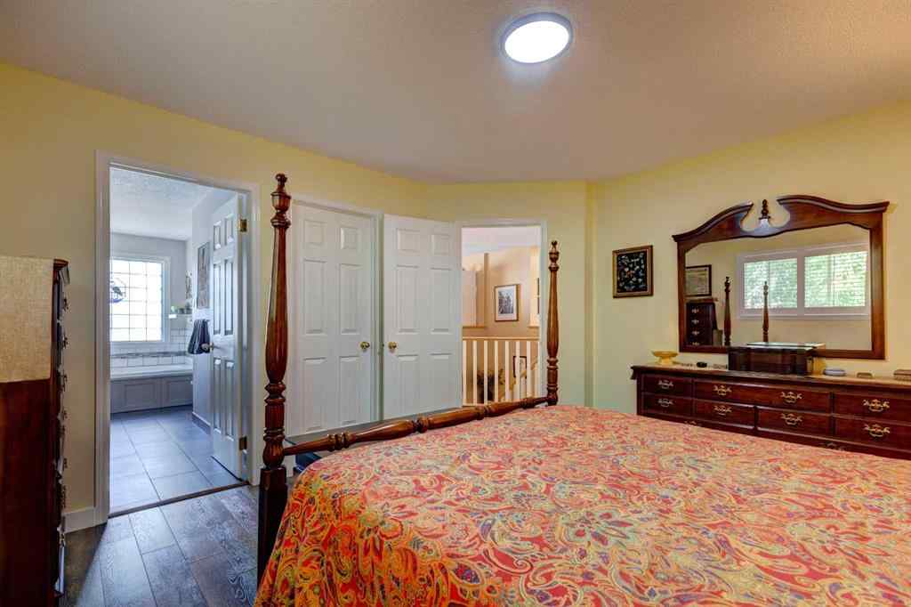 MLS® A2251723 - 23 Sierra Nevada Way SW in Signal Hill Calgary, Residential