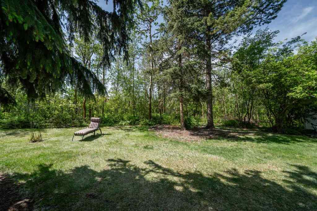 MLS® A2251725 - 4444 50 Street  in Downtown Sylvan Lake, Residential