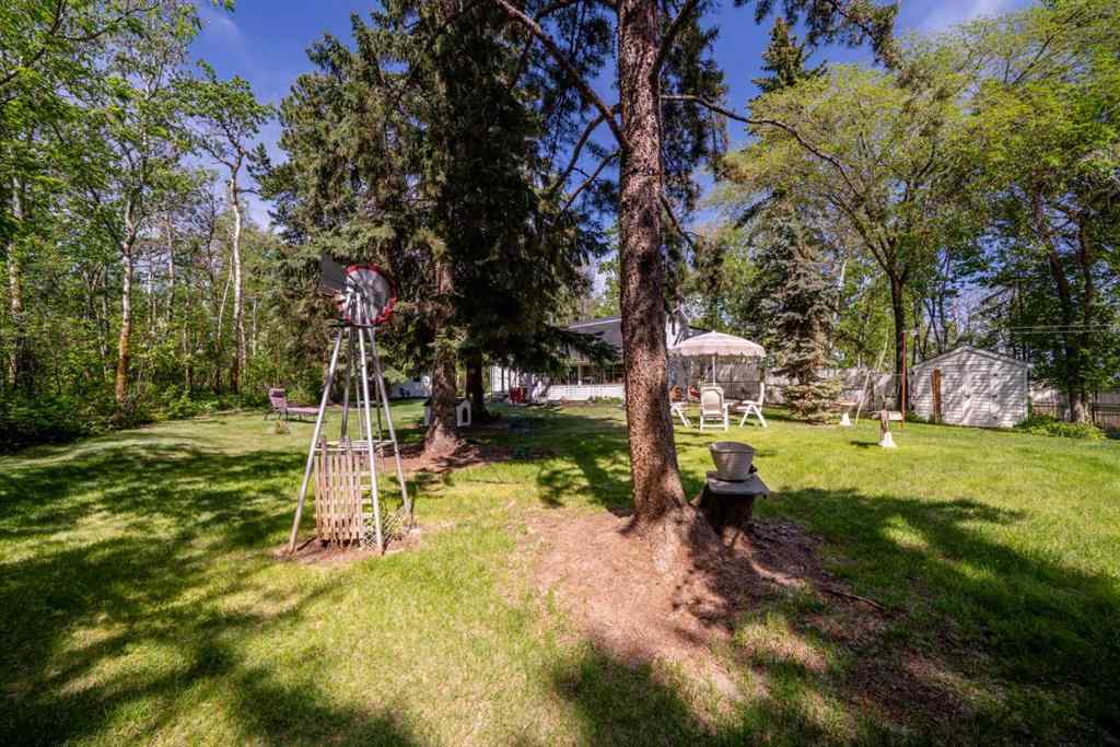 MLS® A2251725 - 4444 50 Street  in Downtown Sylvan Lake, Residential