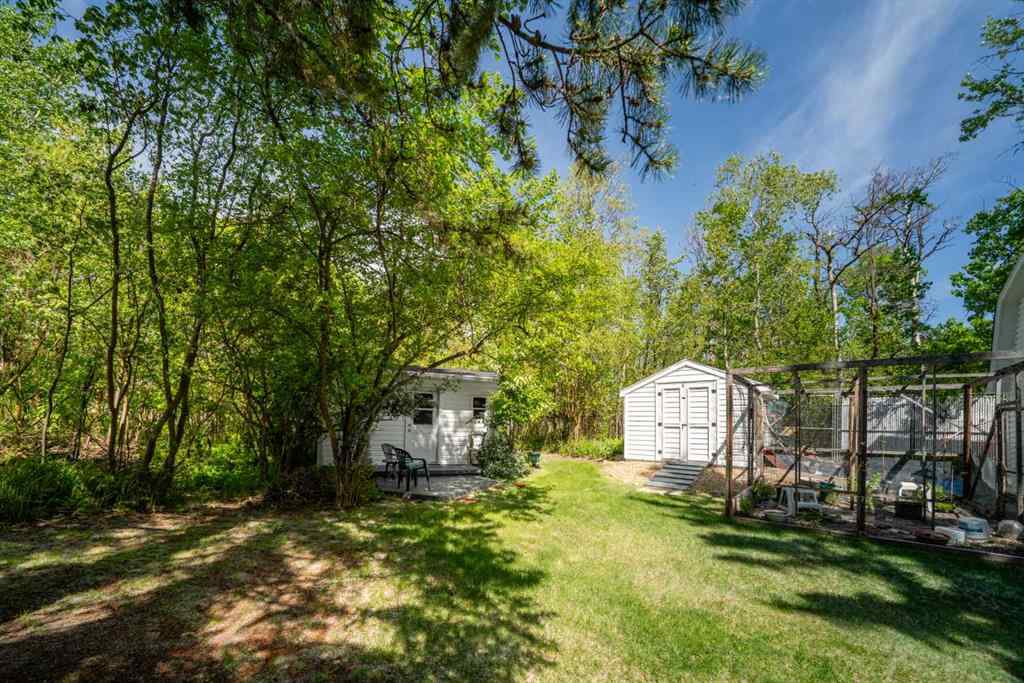 MLS® A2251725 - 4444 50 Street  in Downtown Sylvan Lake, Residential