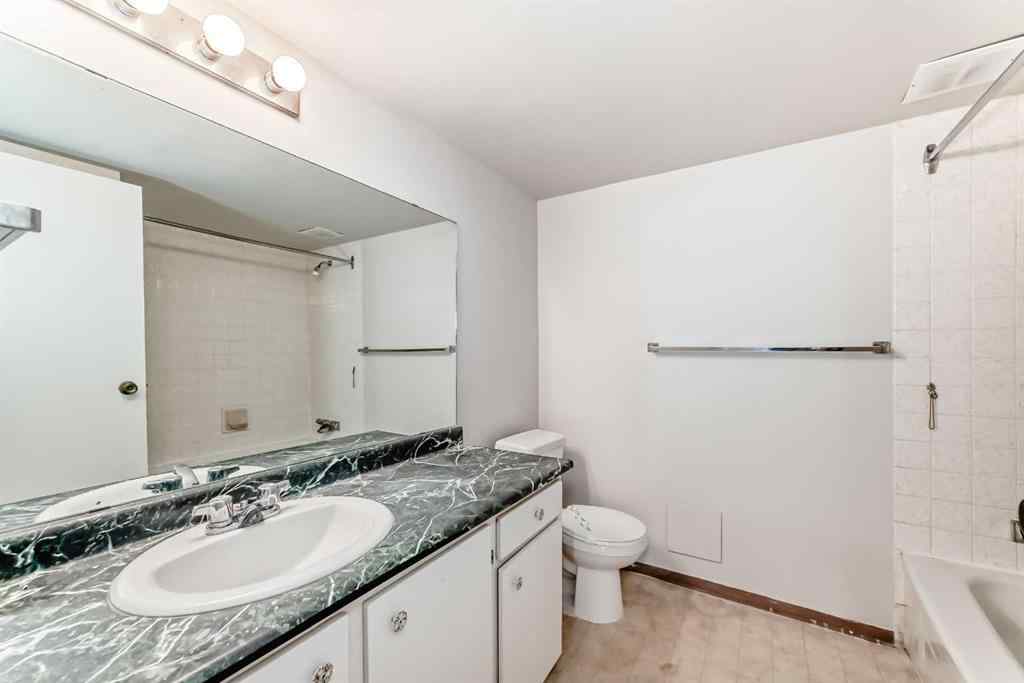 MLS® A2251729 - Unit #401 340 14 Avenue SW in Beltline Calgary, Residential