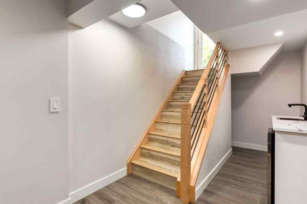 MLS® A2251732 - 392 Cantrell Drive SW in Canyon Meadows Calgary, Residential