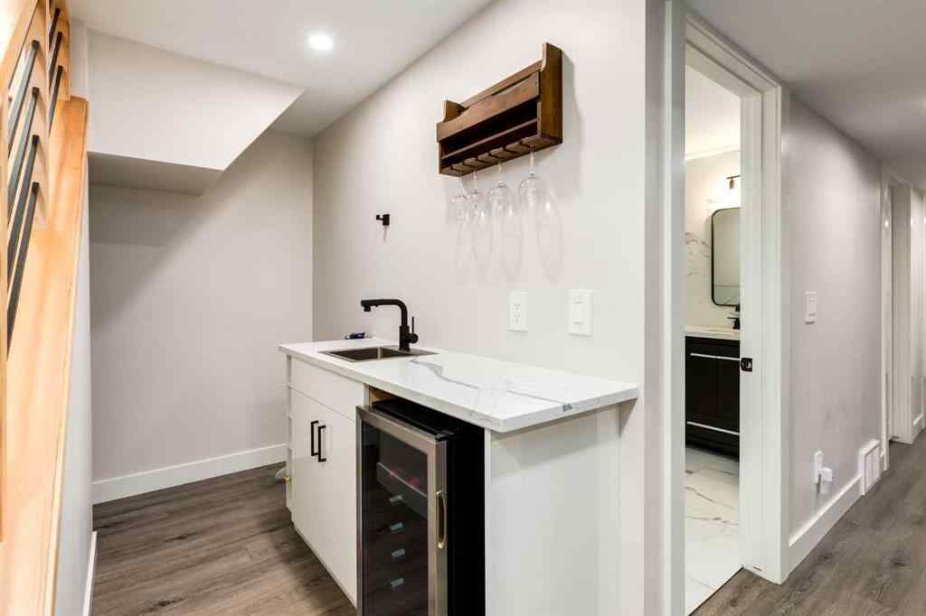 MLS® A2251732 - 392 Cantrell Drive SW in Canyon Meadows Calgary, Residential