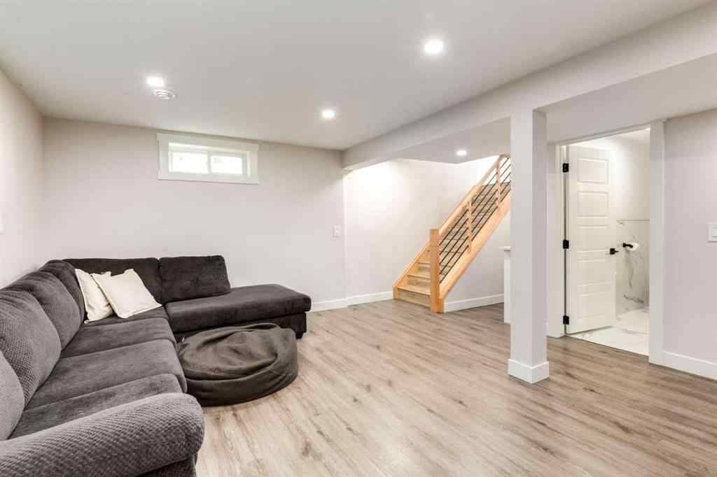 MLS® A2251732 - 392 Cantrell Drive SW in Canyon Meadows Calgary, Residential